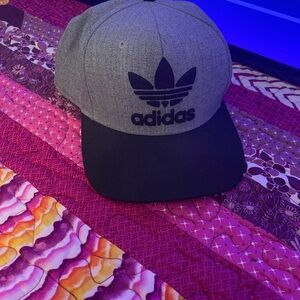 Adidas Two-Tone Gray and Black Cap